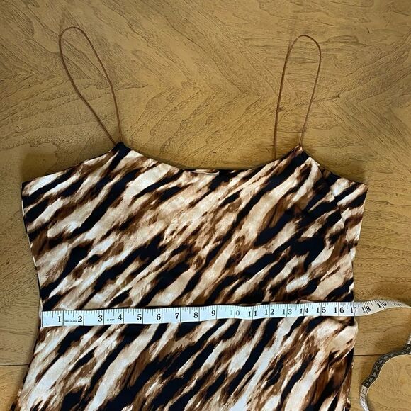 Leith Ruched Faux Wrap Dress - Picture 7 of 10